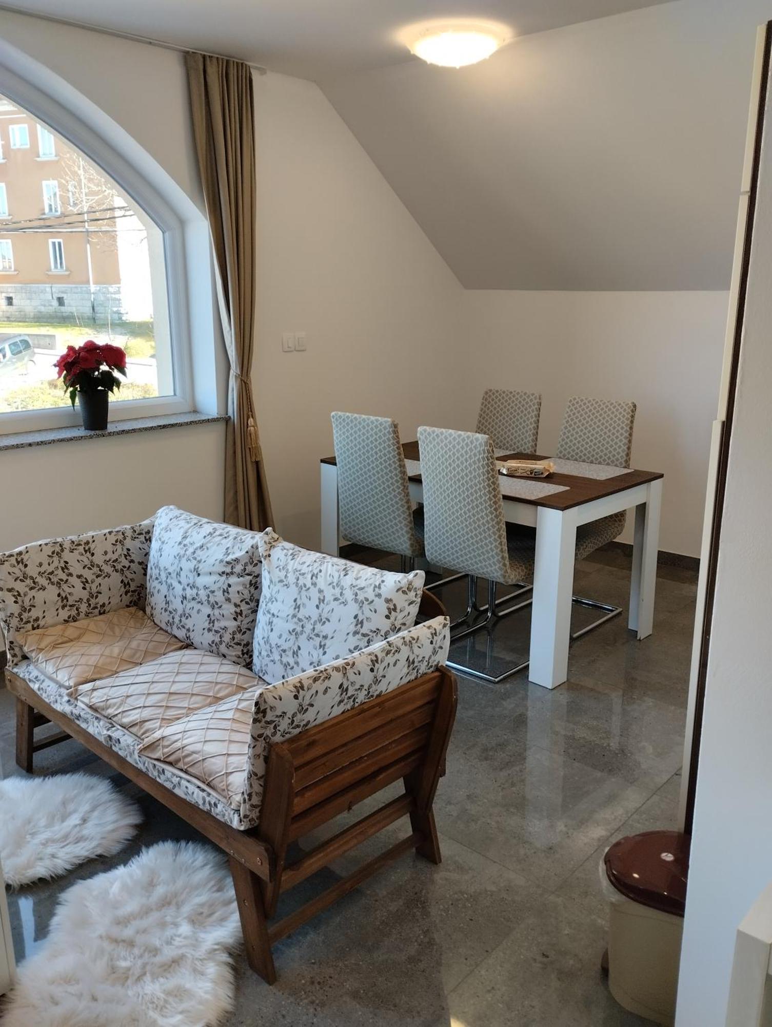 Apartma Azurre Постойна Екстериор снимка