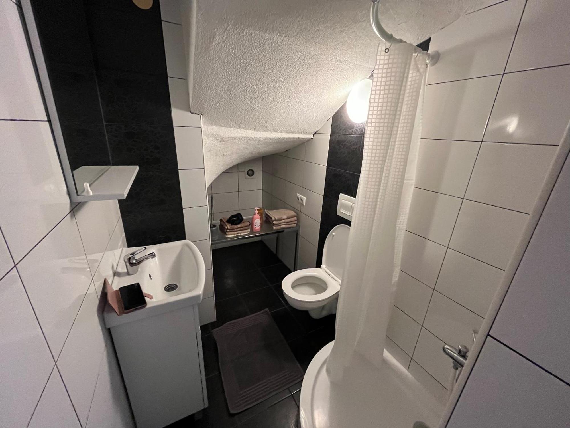Apartma Azurre Постойна Екстериор снимка