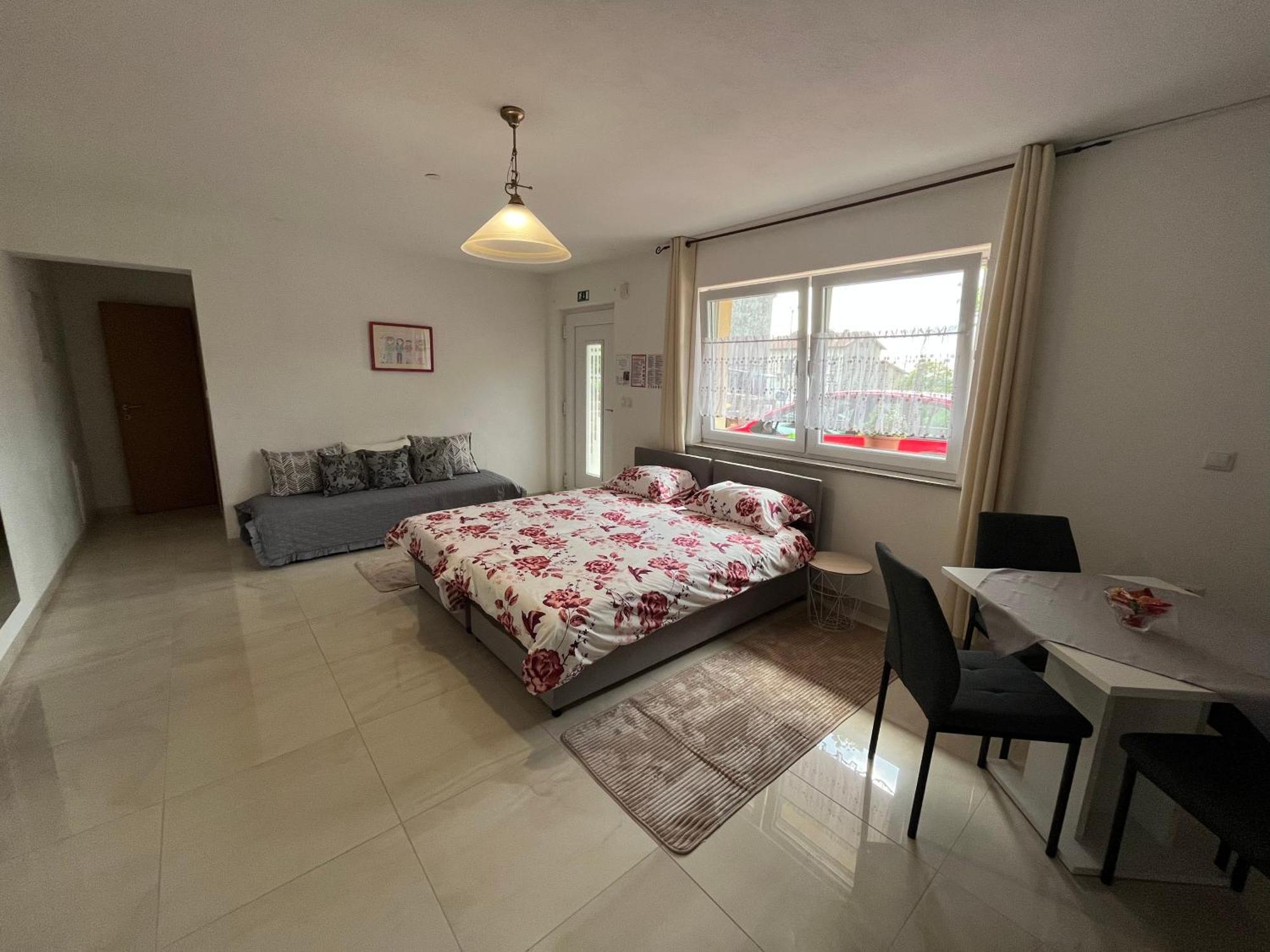 Apartma Azurre Постойна Екстериор снимка